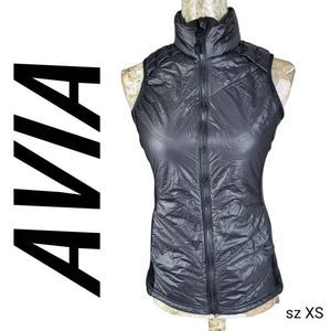 Avia Black Quilted Vented Lightweight Running Vest